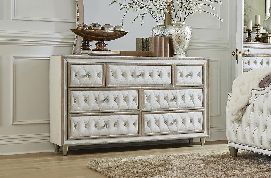 Antonella - Commode rembourrée à 7 tiroirs
